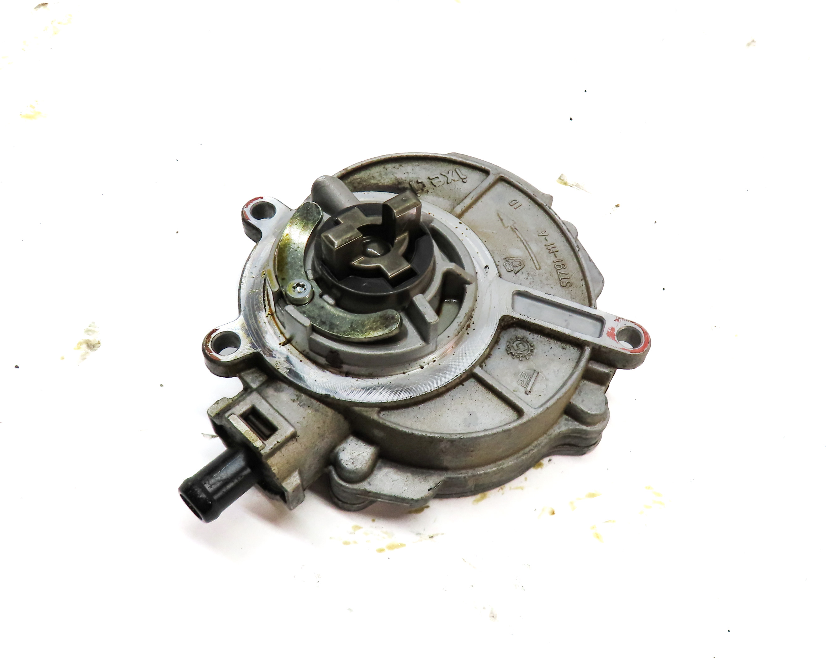 14-19 AUDI A6 A7 A8 Q7 (C7 D4 4M) 3.0L SUPERCHARGED ENGINE BRAKE VACUUM PUMP — exact item pictured